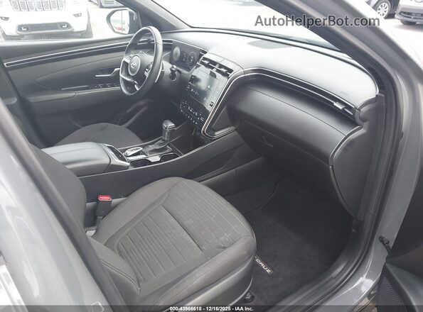 5NTJDDAF7NH028246 2022 HYUNDAI SANTA CRUZ Gray Front interior view