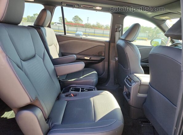 5TDAAAA60SS016581 2025 LEXUS TX Black Rear interior view