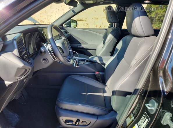 5TDAAAA60SS016581 2025 LEXUS TX Black Front interior view
