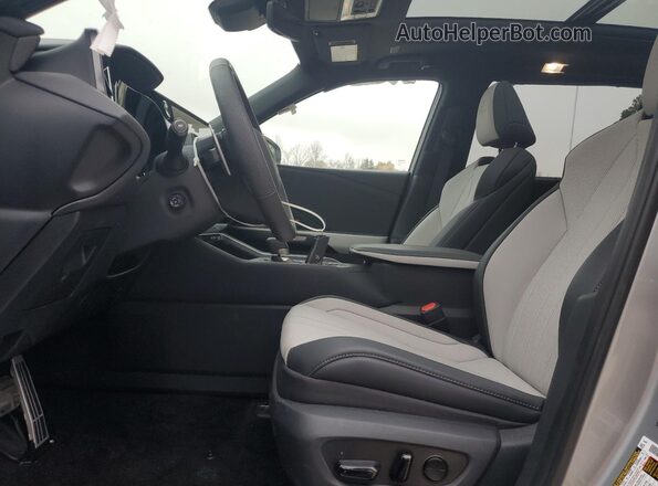 5TDAAAB61TS051341 2026 LEXUS TX Silver Vista interior delantera