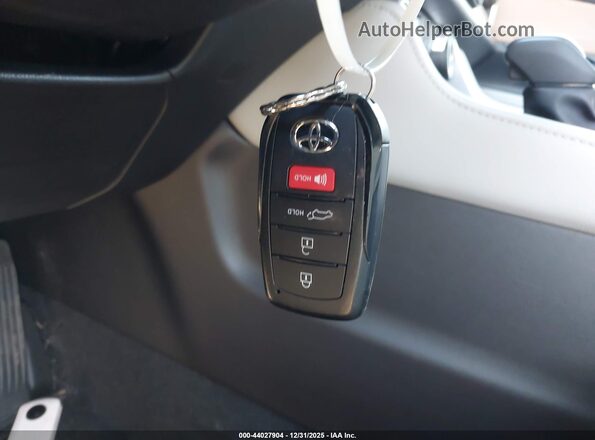 5TDACAB52TS071003 2026 TOYOTA LIMITED Белый Вид панели приборов