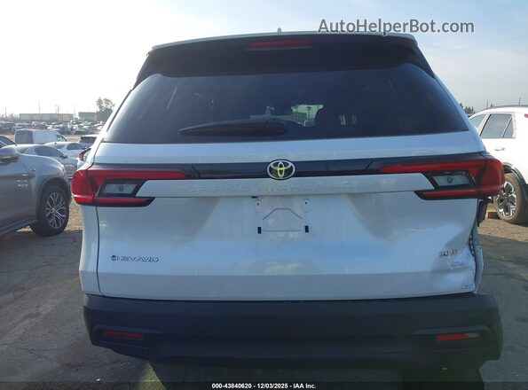 5TDACAB57TS074186 2026 TOYOTA LE White 