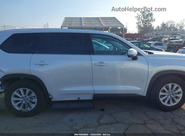 5TDACAB57TS074186 2026 TOYOTA LE White Widok wnętrza z tyłu