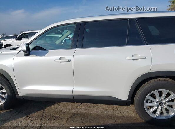 5TDACAB57TS074186 2026 TOYOTA LE White Widok wnętrza 360 stopni