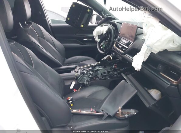 5TDADAB50SS017842 2025 TOYOTA LIMITED White Вид салону спереду
