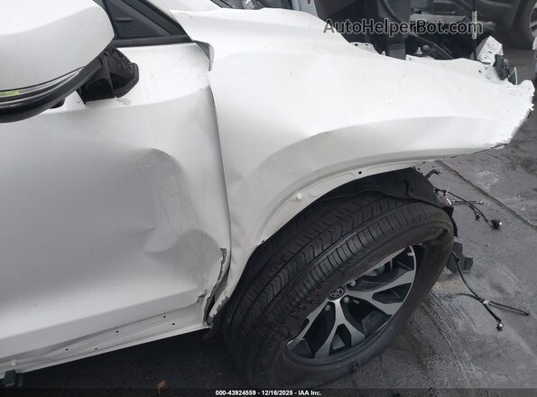 5TDADAB50SS017842 2025 TOYOTA LIMITED White 