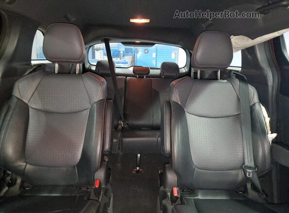 5TDDSKFC7MS006342 2021 TOYOTA SIENNA Red Rear seats view
