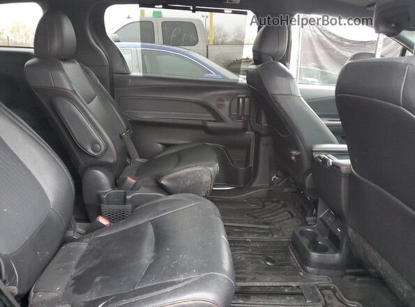 5TDDSKFC8PS102498 2023 TOYOTA SIENNA Gray Вид задньої частини салону