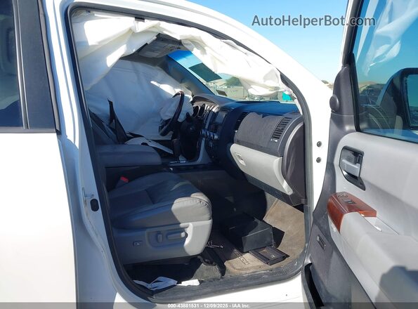 5TDDW5G11GS144241 2016 TOYOTA SEQUOIA White 