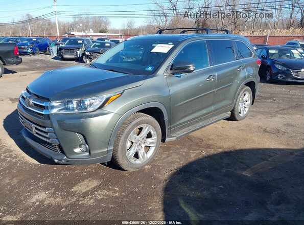 5TDDZRFH3JS853533 2018 TOYOTA LIMITED Green 