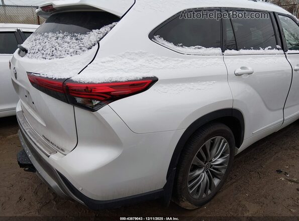 5TDFZRBH3NS174284 2022 TOYOTA HIGHLANDER White Հետևի աջ