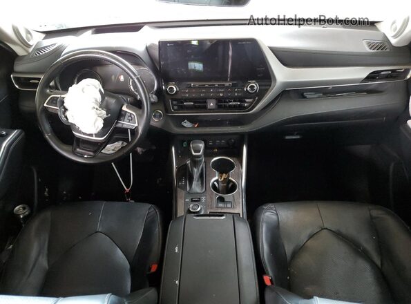 5TDFZRBH8NS209952 2022 TOYOTA HIGHLANDER Black Widok deski rozdzielczej