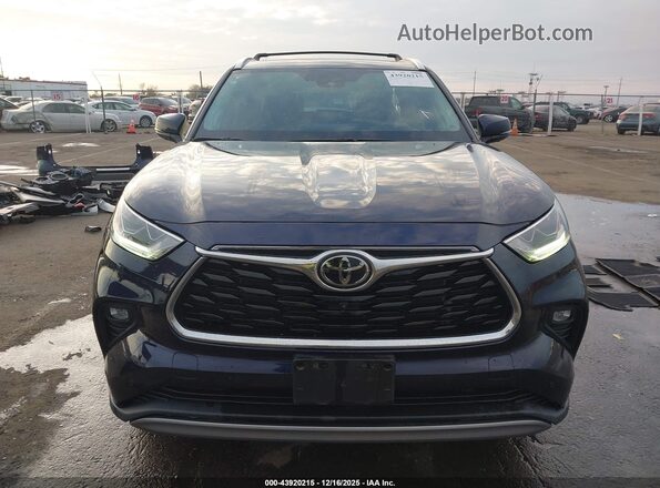 5TDFZRBH8NS228727 2022 TOYOTA HIGHLANDER Dark Blue Вид задньої частини салону