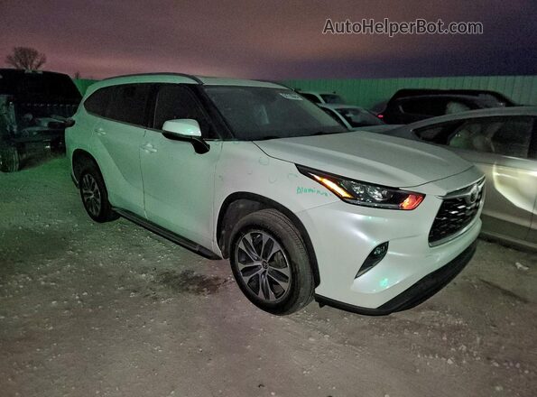 5TDGZRAH6LS028920 2020 TOYOTA LE White 