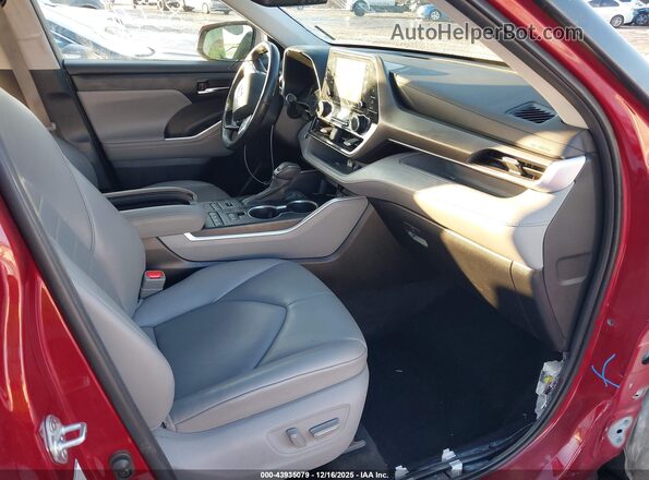 5TDGZRBH1MS144865 2021 TOYOTA LE Red Vista interior delantera