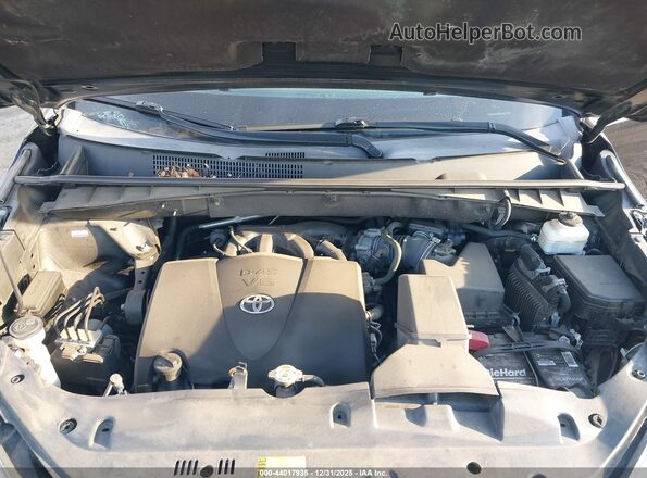 5TDJZRFH1KS589443 2019 TOYOTA LE Black Հետևի տեսք