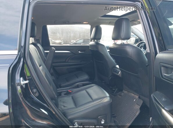 5TDJZRFH1KS589443 2019 TOYOTA LE Black VIN կոդի պիտակի տեսք