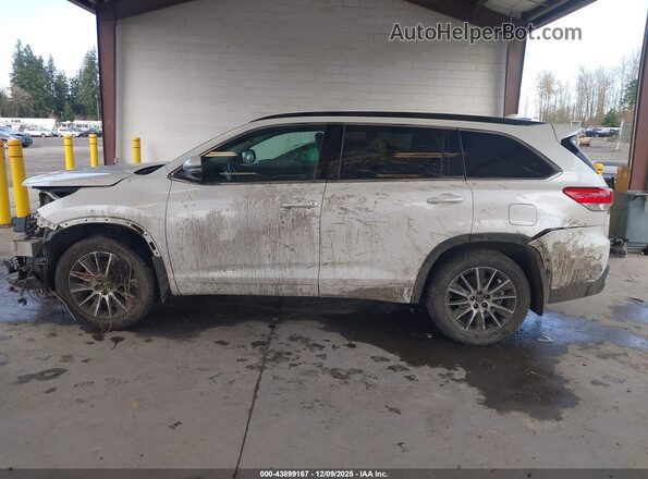 5TDJZRFH9JS485720 2018 TOYOTA HIGHLANDER White 