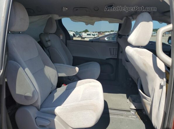 5TDKK3DC4GS706050 2016 TOYOTA LE Red Rear interior view