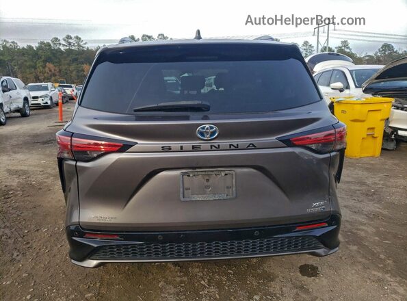 5TDXRKEC5MS048860 2021 TOYOTA SIENNA Gray Widok z tyłu