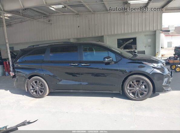5TDXRKEC5SS285815 2025 TOYOTA SIENNA Black Rear interior view