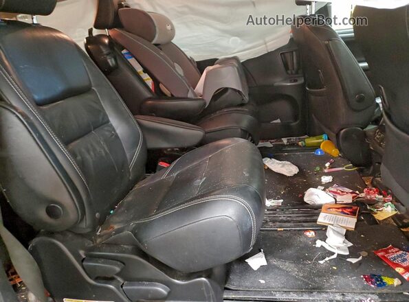 5TDXZ3DC2LS025414 2020 TOYOTA SIENNA Blue Rear interior view