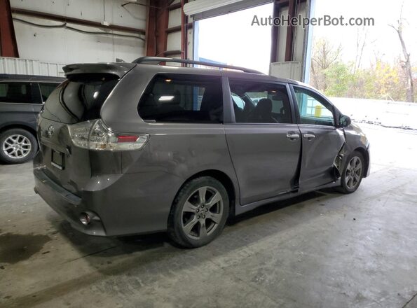 5TDXZ3DC4JS909884 2018 TOYOTA SIENNA Серый 