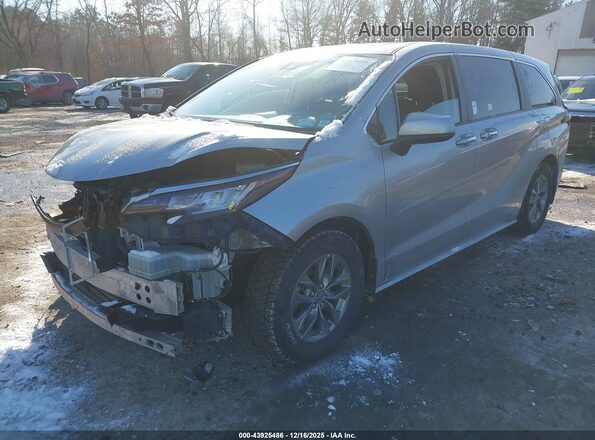 5TDYSKFC6PS107992 2023 TOYOTA LE Gray Front left