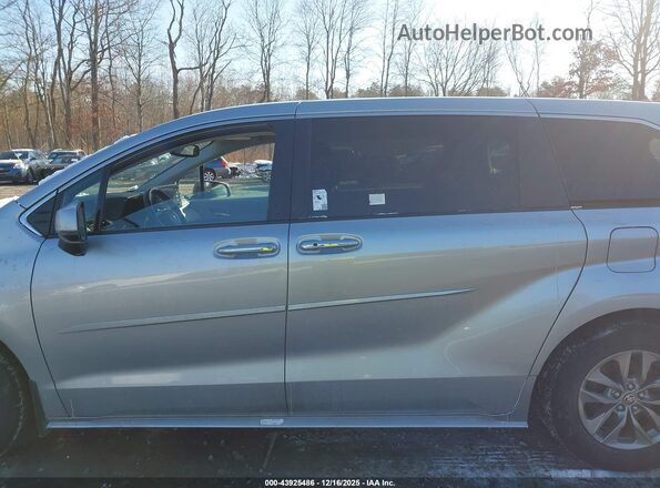 5TDYSKFC6PS107992 2023 TOYOTA LE Gray 