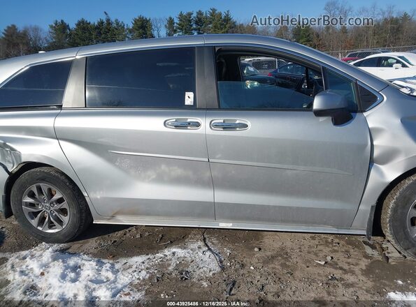 5TDYSKFC6PS107992 2023 TOYOTA LE Gray 360 interior view