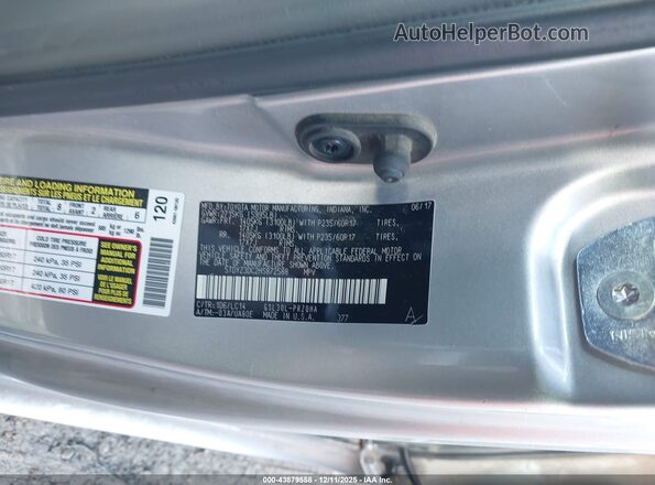 5TDYZ3DC2HS872588 2017 TOYOTA LE Silver Widok komory silnika