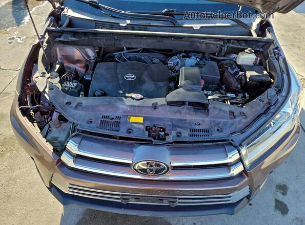 5TDYZRFH3JS237736 2018 TOYOTA LIMITED Tan 