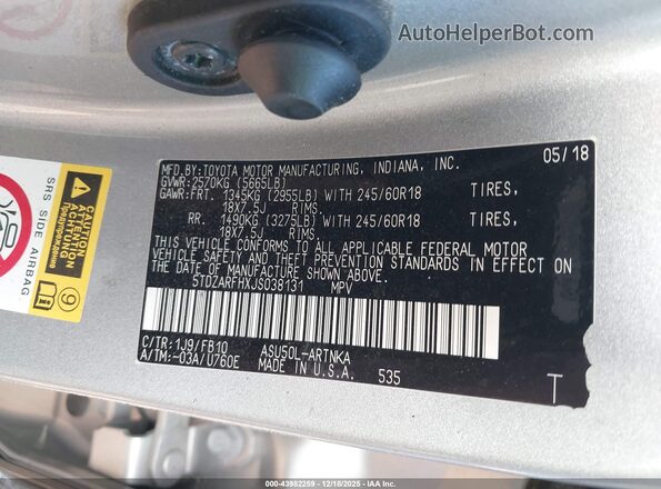 5TDZARFHXJS038131 2018 TOYOTA LE Silver Вид підкапотного простору