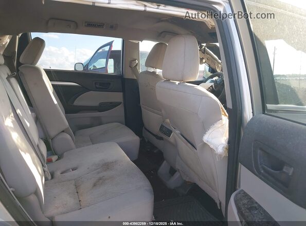 5TDZARFHXJS038131 2018 TOYOTA LE Silver Вид наклейки з VIN-кодом