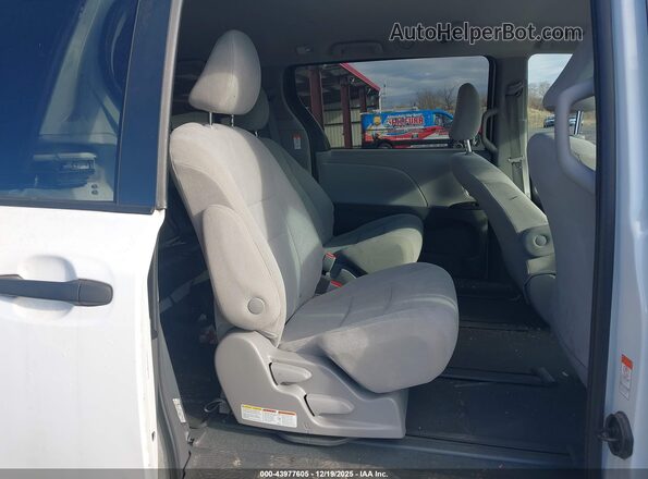 5TDZZ3DC1LS032881 2020 TOYOTA SIENNA White VIN կոդի պիտակի տեսք