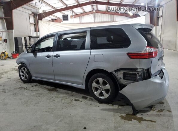 5TDZZ3DC9JS919156 2018 TOYOTA SIENNA Silver 
