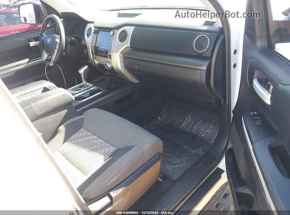 5TFDY5F10LX907057 2020 TOYOTA TUNDRA White Front interior view