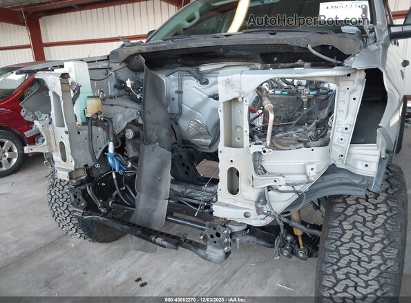 5TFDY5F13JX694747 2018 TOYOTA TUNDRA Gray წინა ხედი