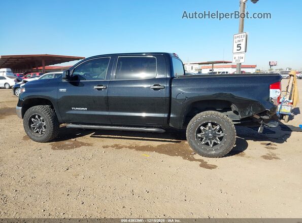 5TFEW5F15GX212282 2016 TOYOTA TUNDRA Black Rear interior view