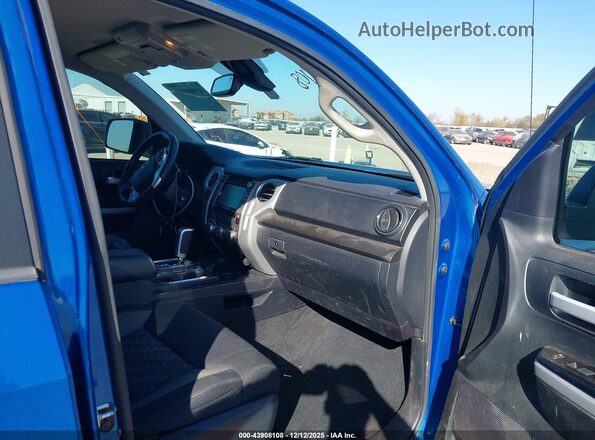 5TFEY5F10JX230660 2018 TOYOTA TUNDRA Blue 