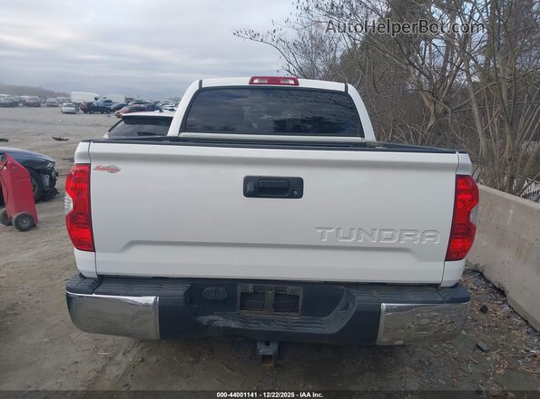 5TFEY5F12JX239263 2018 TOYOTA TUNDRA White 