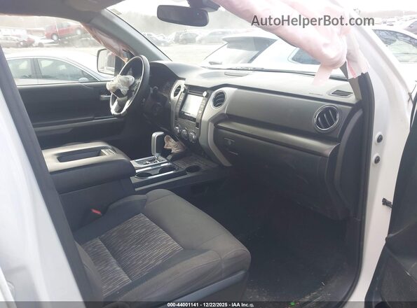 5TFEY5F12JX239263 2018 TOYOTA TUNDRA White 