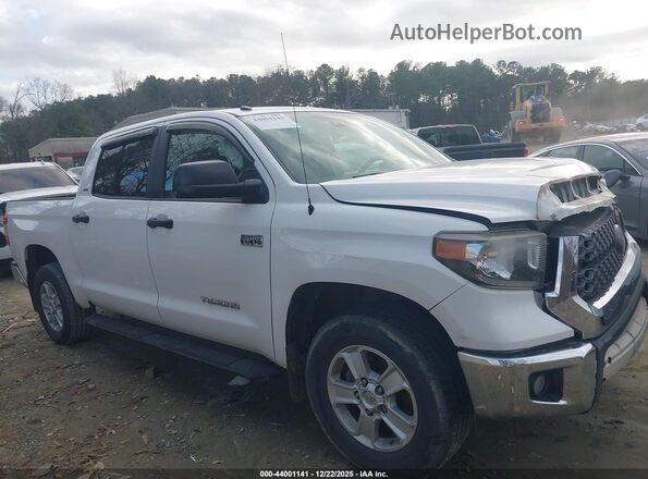 5TFEY5F12JX239263 2018 TOYOTA TUNDRA White 