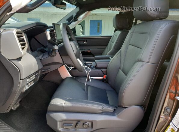 5TFJA5DB9SX297399 2025 TOYOTA LIMITED Brown Widok wnętrza z przodu