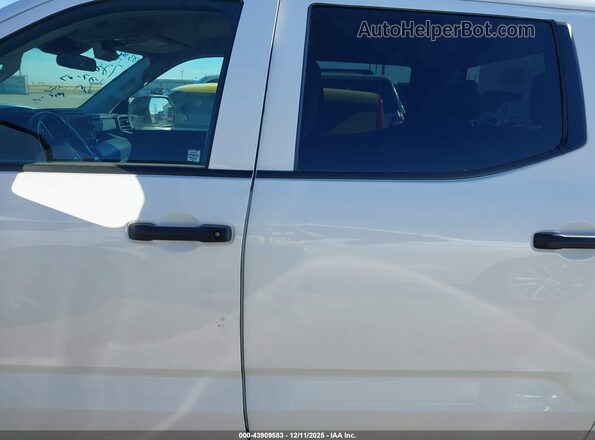 5TFKB5AB8PX021728 2023 TOYOTA TUNDRA White უკანა სალონის ხედი
