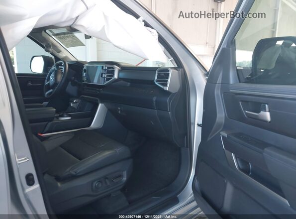5TFLA5DB2RX137271 2024 TOYOTA TUNDRA Silver Front interior view
