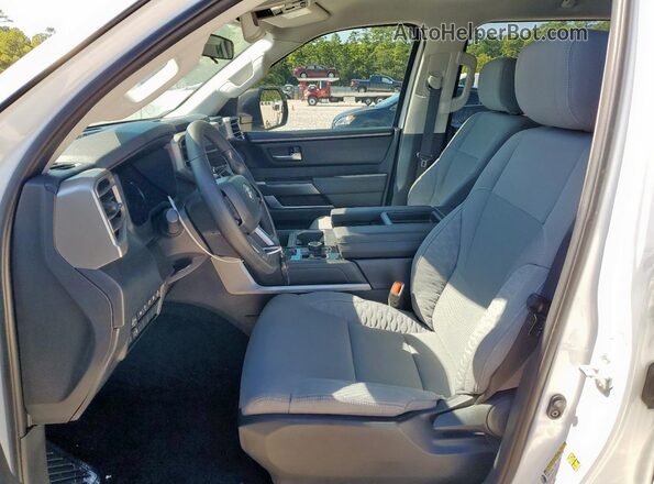 5TFLA5DB2RX214737 2024 TOYOTA TUNDRA White წინა სალონის ხედი