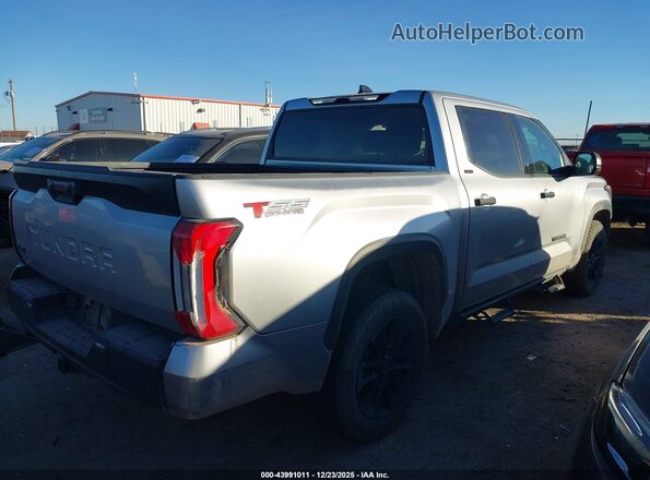 5TFLA5DB4PX086076 2023 TOYOTA TUNDRA Серебряный Задняя правая четверть