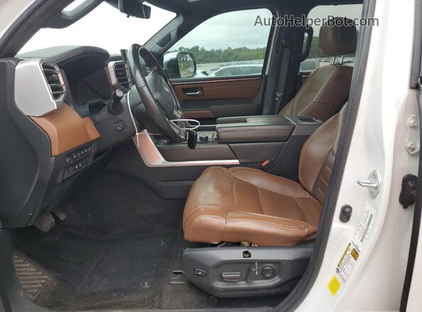 5TFMA5AB2NX005937 2022 TOYOTA TUNDRA White Vista interior delantera