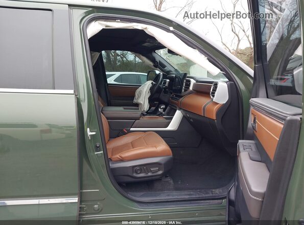 5TFMA5DB7NX042221 2022 TOYOTA TUNDRA Green Front interior view